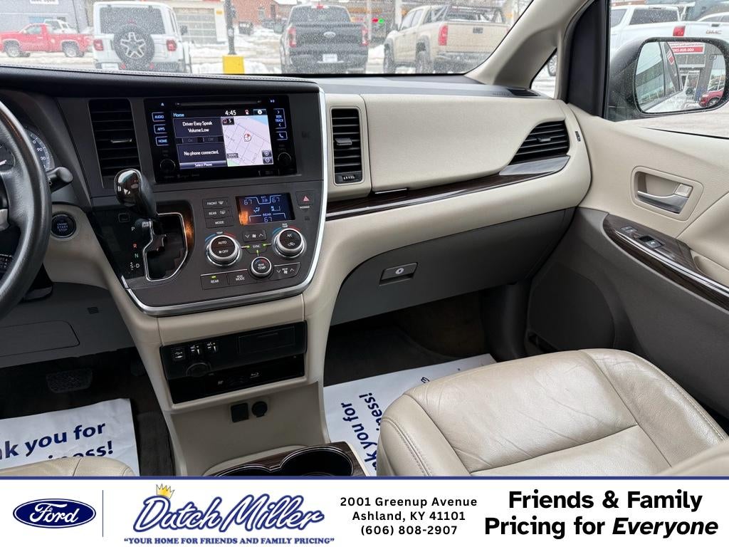2017 Toyota Sienna XLE Premium