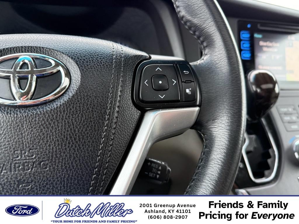 2017 Toyota Sienna XLE Premium