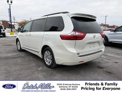 2017 Toyota Sienna XLE Premium