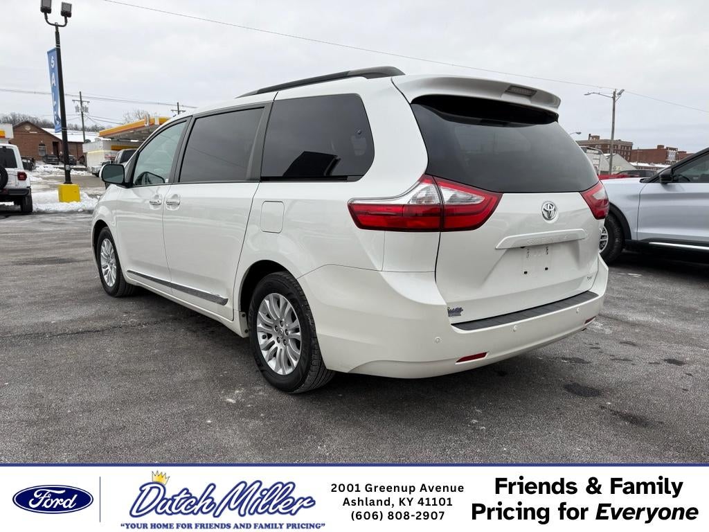 2017 Toyota Sienna XLE Premium