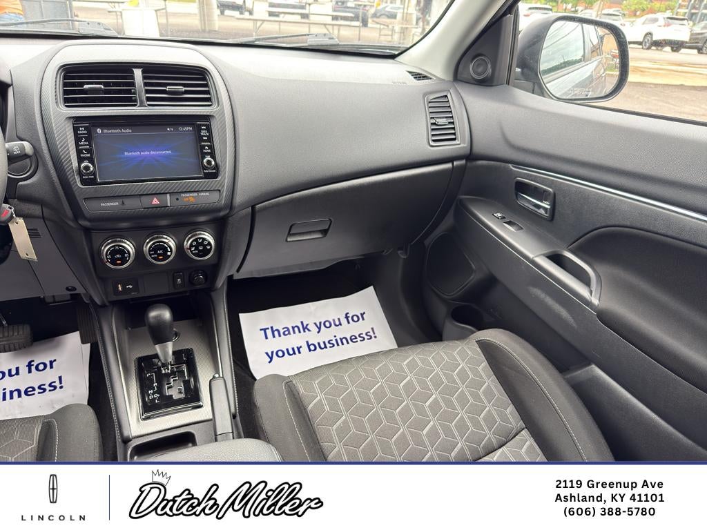 2025 Mitsubishi Outlander Sport SE