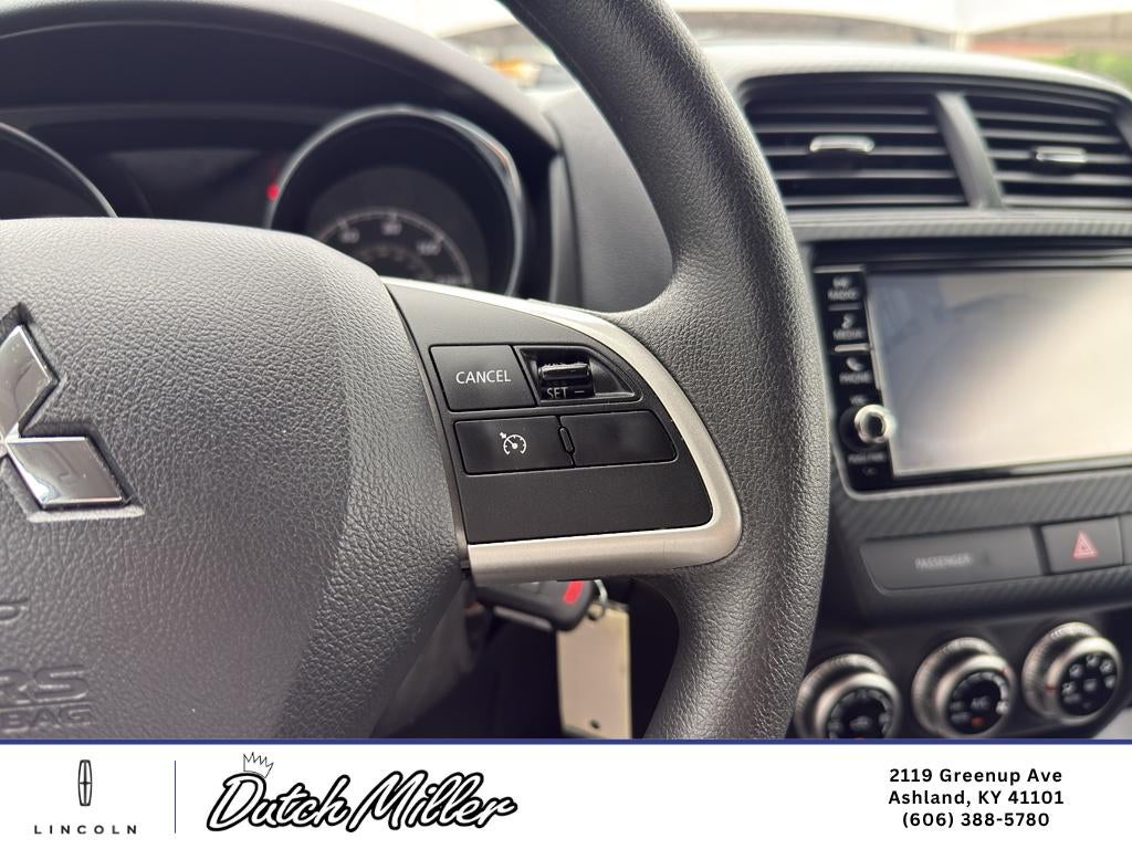 2025 Mitsubishi Outlander Sport SE
