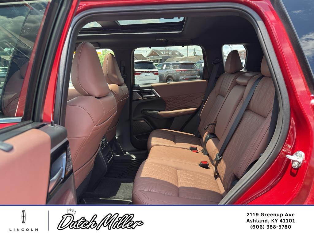 2025 Mitsubishi Outlander SEL