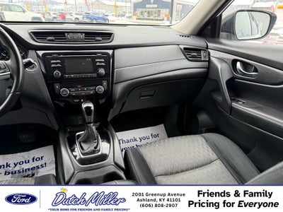 2017 Nissan Rogue SV