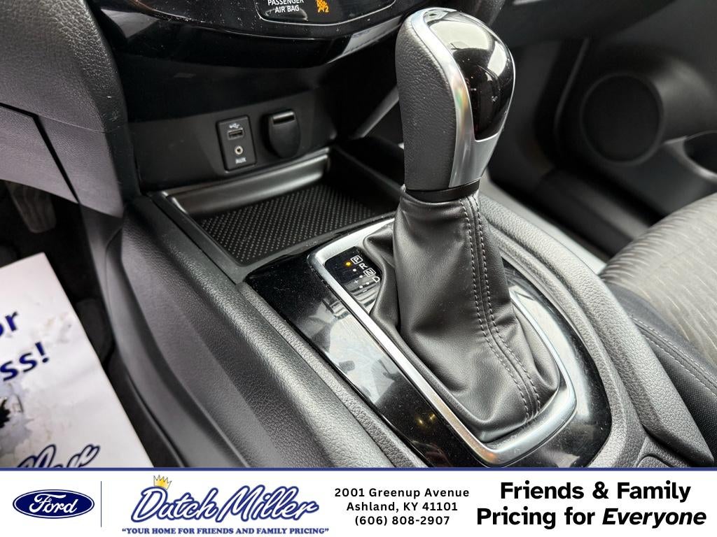 2017 Nissan Rogue SV