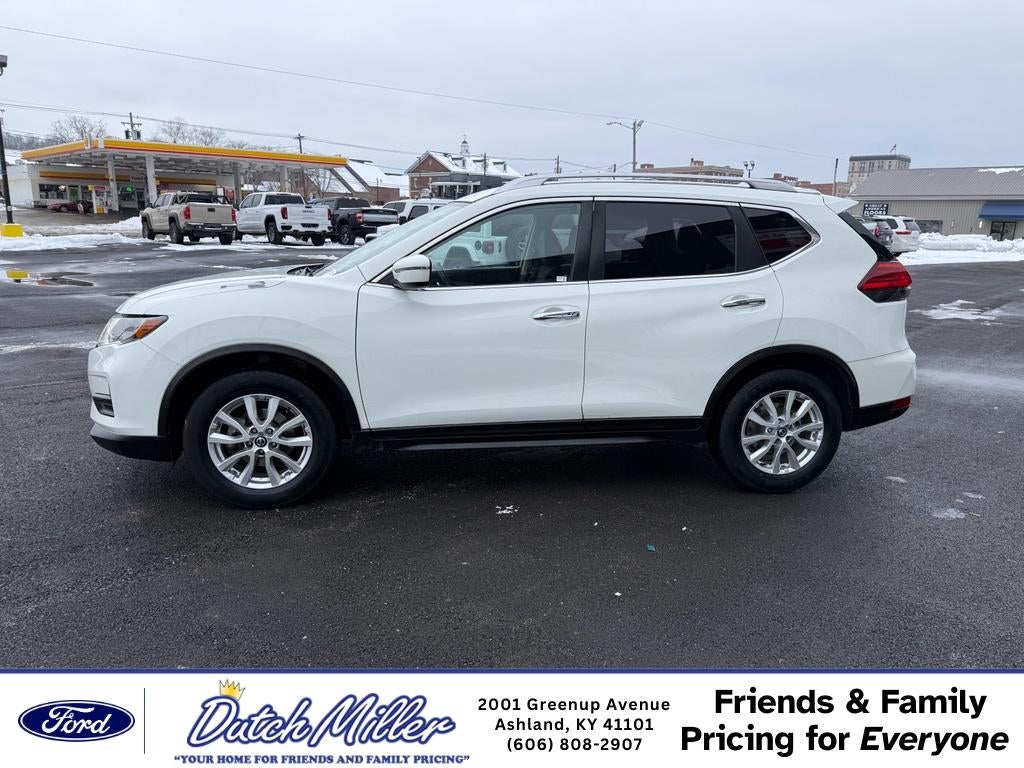 2017 Nissan Rogue SV