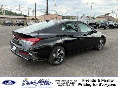 2025 Hyundai Elantra SEL Sport