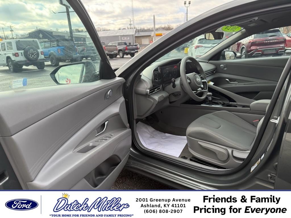 2024 Hyundai Elantra Hybrid Blue