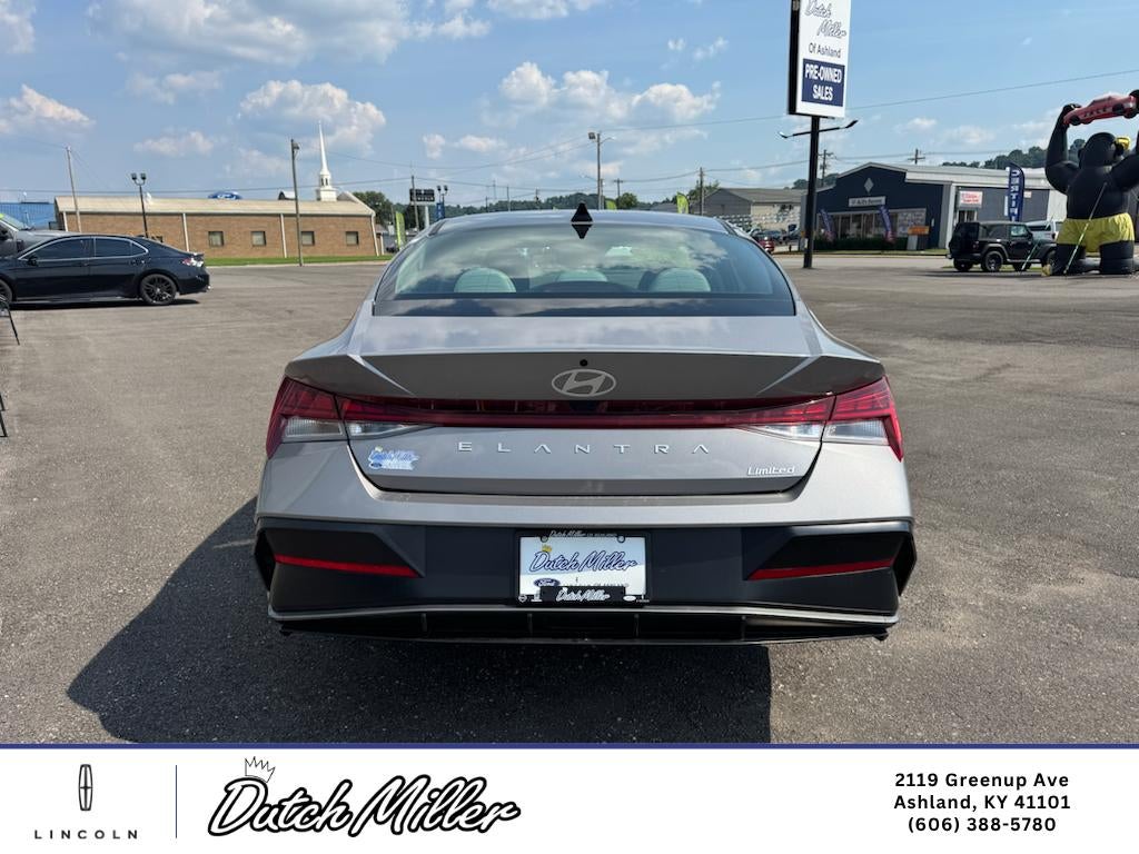 2025 Hyundai Elantra Limited