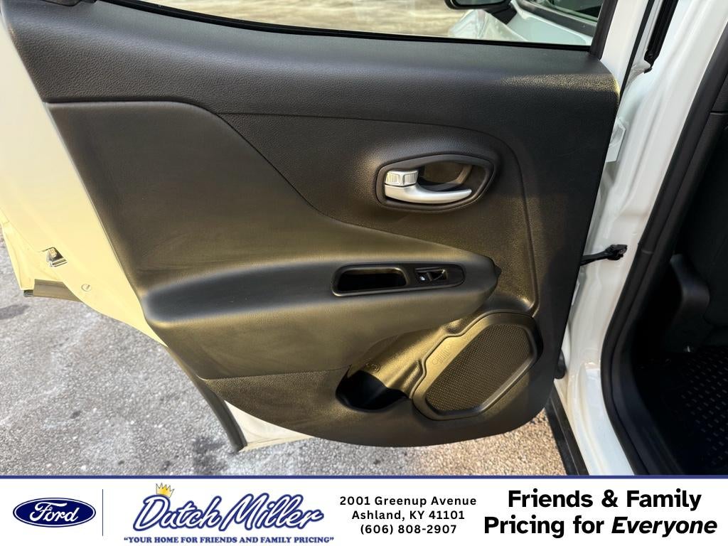 2023 Jeep Renegade Latitude