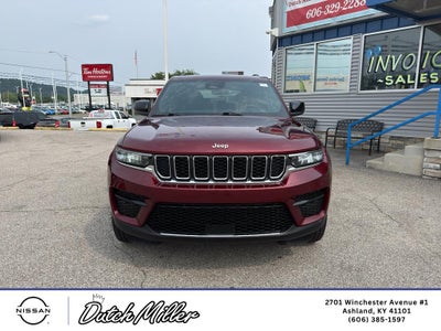 2025 Jeep Grand Cherokee Laredo