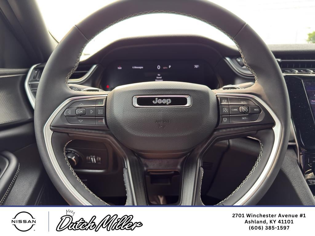 2025 Jeep Grand Cherokee Laredo