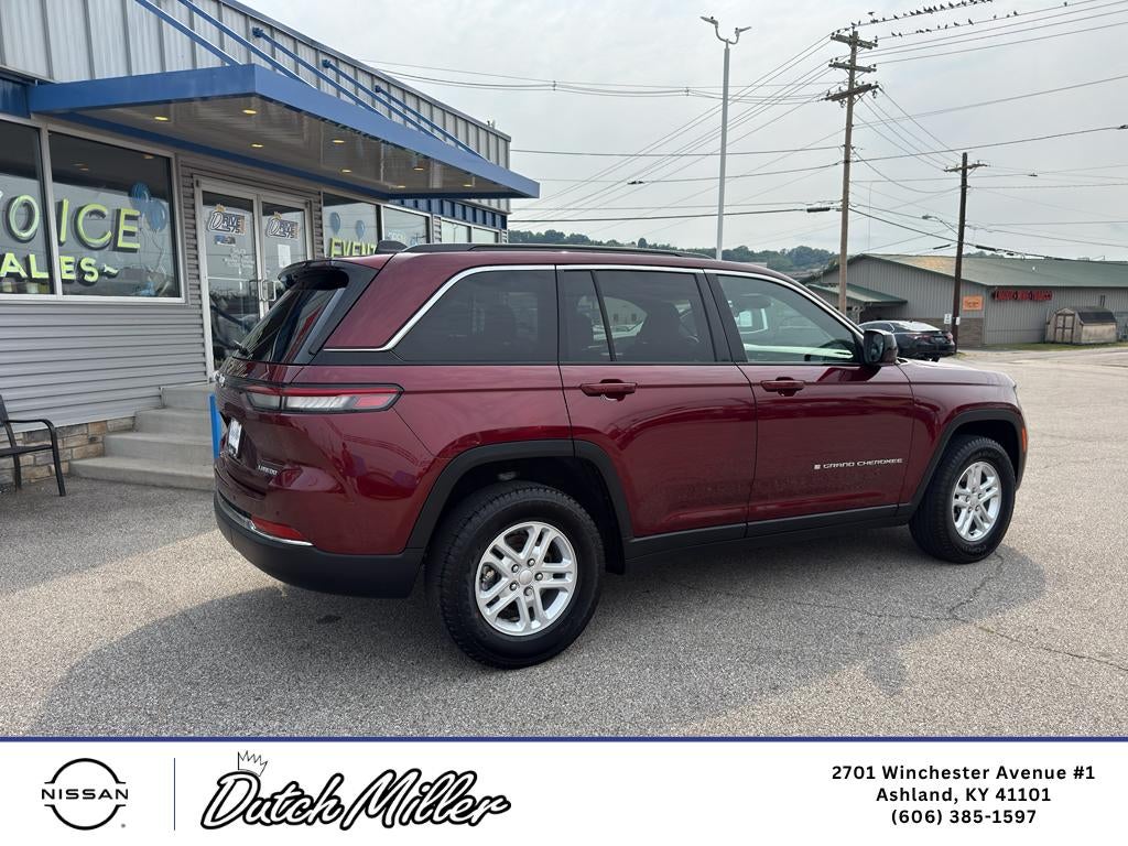 2025 Jeep Grand Cherokee Laredo