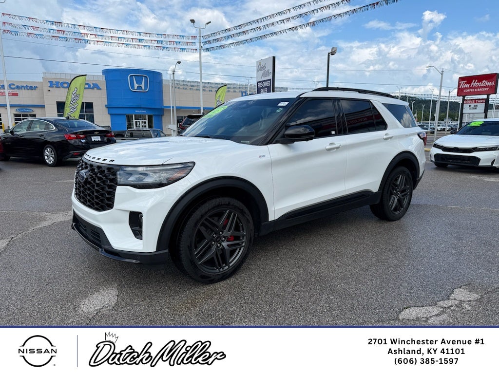 2025 Ford Explorer ST-Line