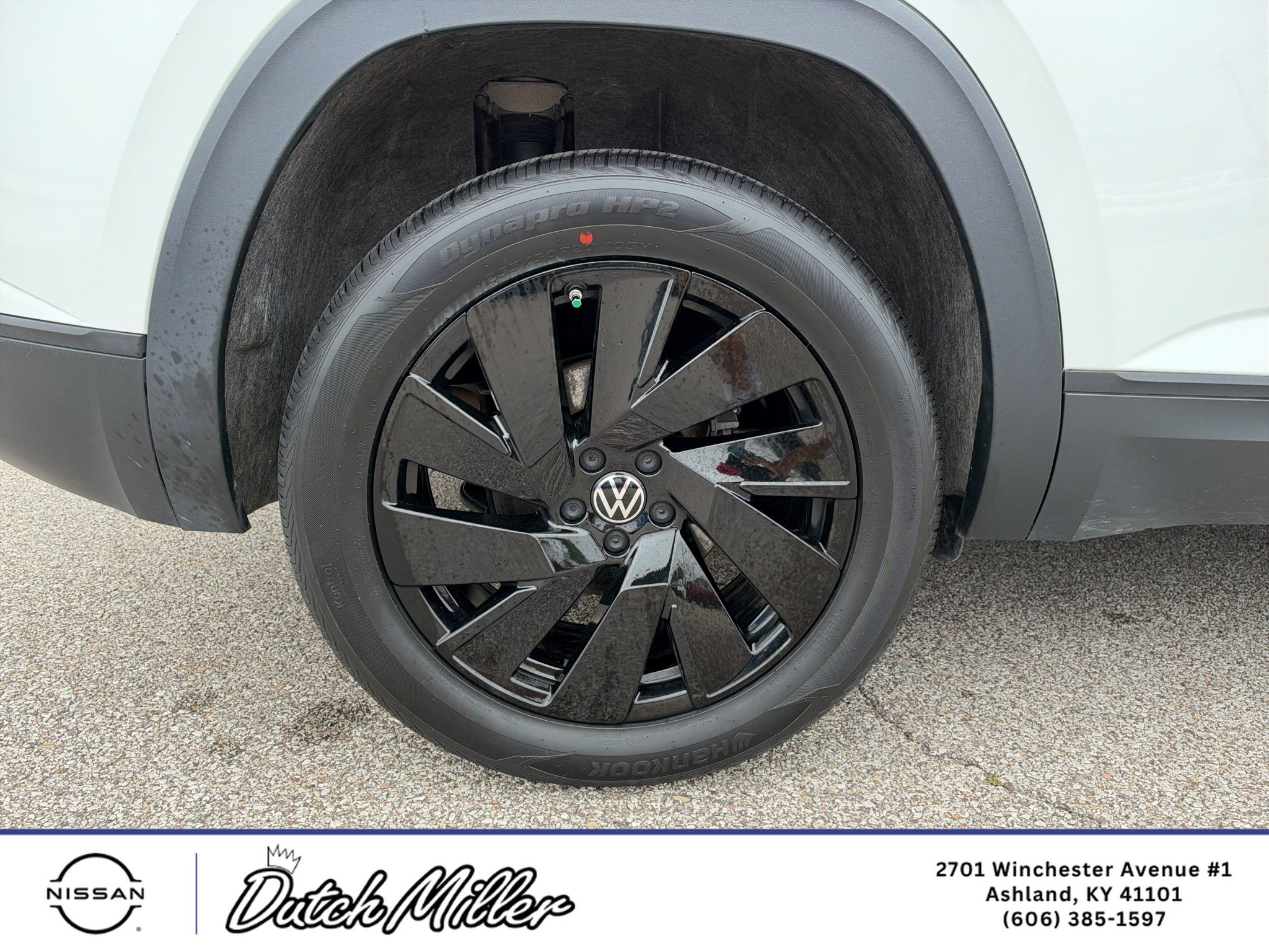 2024 Volkswagen Atlas Cross Sport 2.0T SE w/Technology