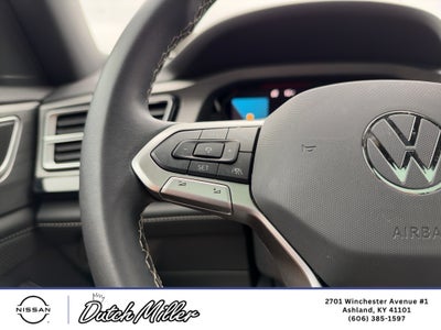 2024 Volkswagen Atlas Cross Sport 2.0T SE w/Technology