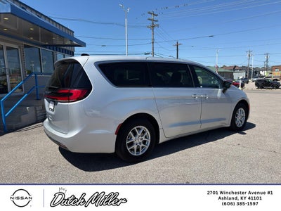 2024 Chrysler Pacifica Touring L
