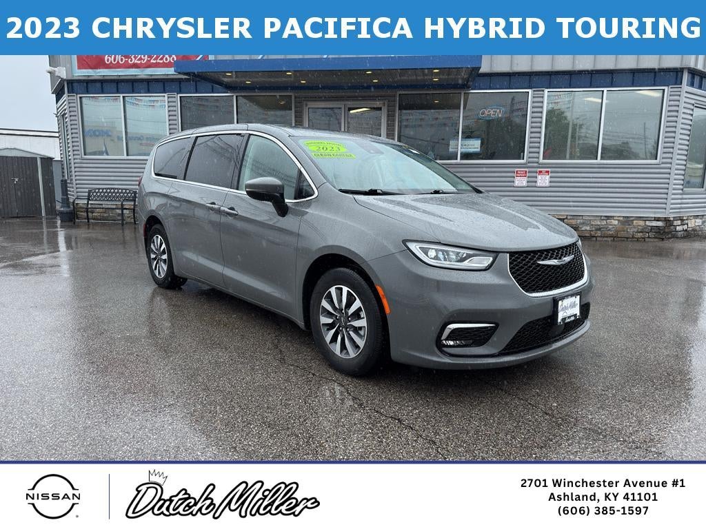 2023 Chrysler Pacifica Hybrid Touring L