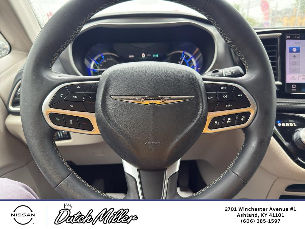 2023 Chrysler Pacifica Hybrid Touring L