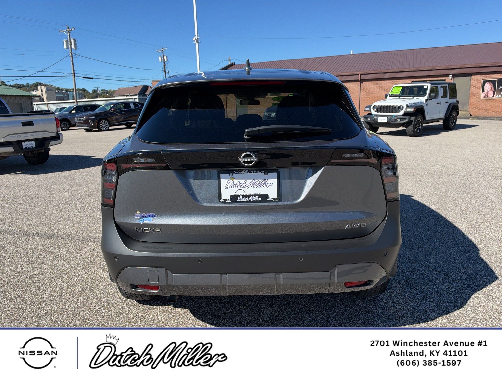 2025 Nissan Kicks SV