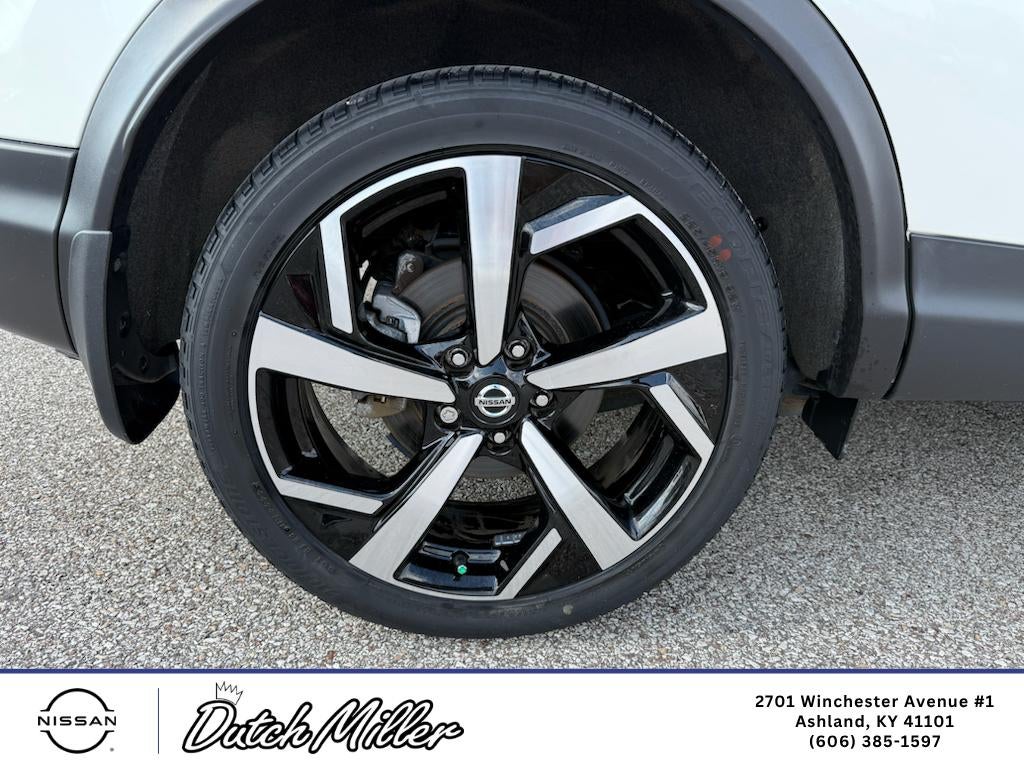 2022 Nissan Rogue Sport SL