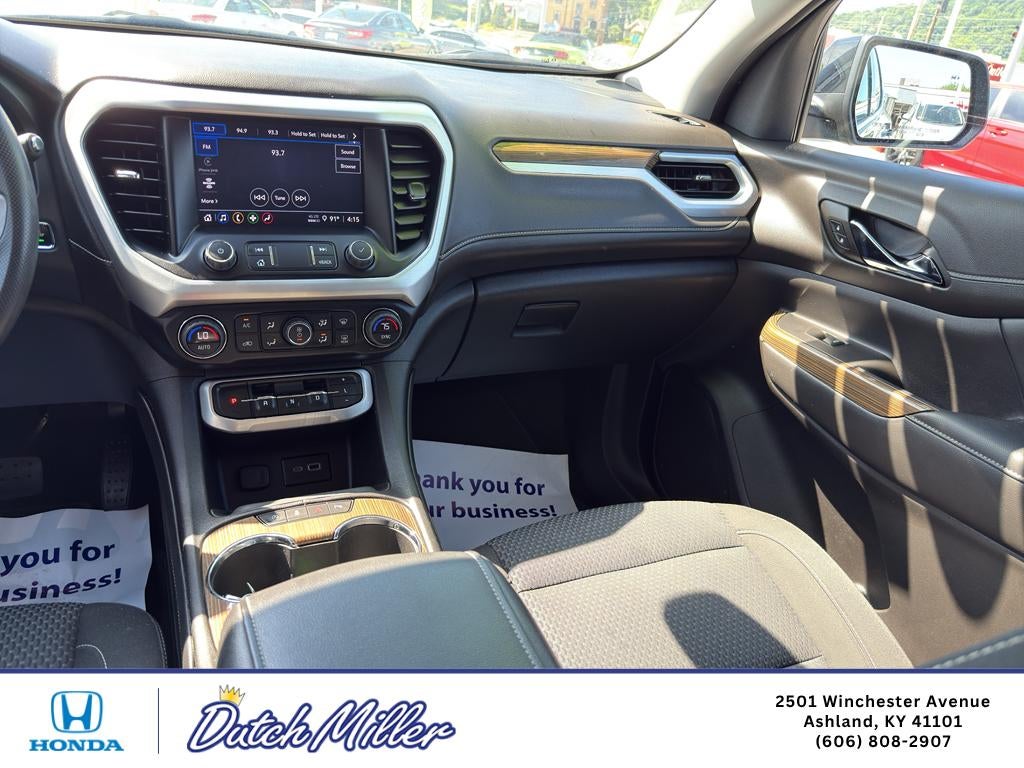 2023 GMC Acadia SLE