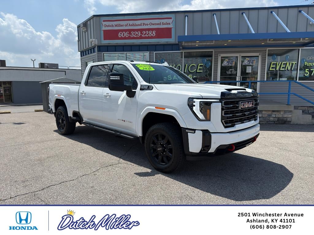 2025 GMC Sierra AT4