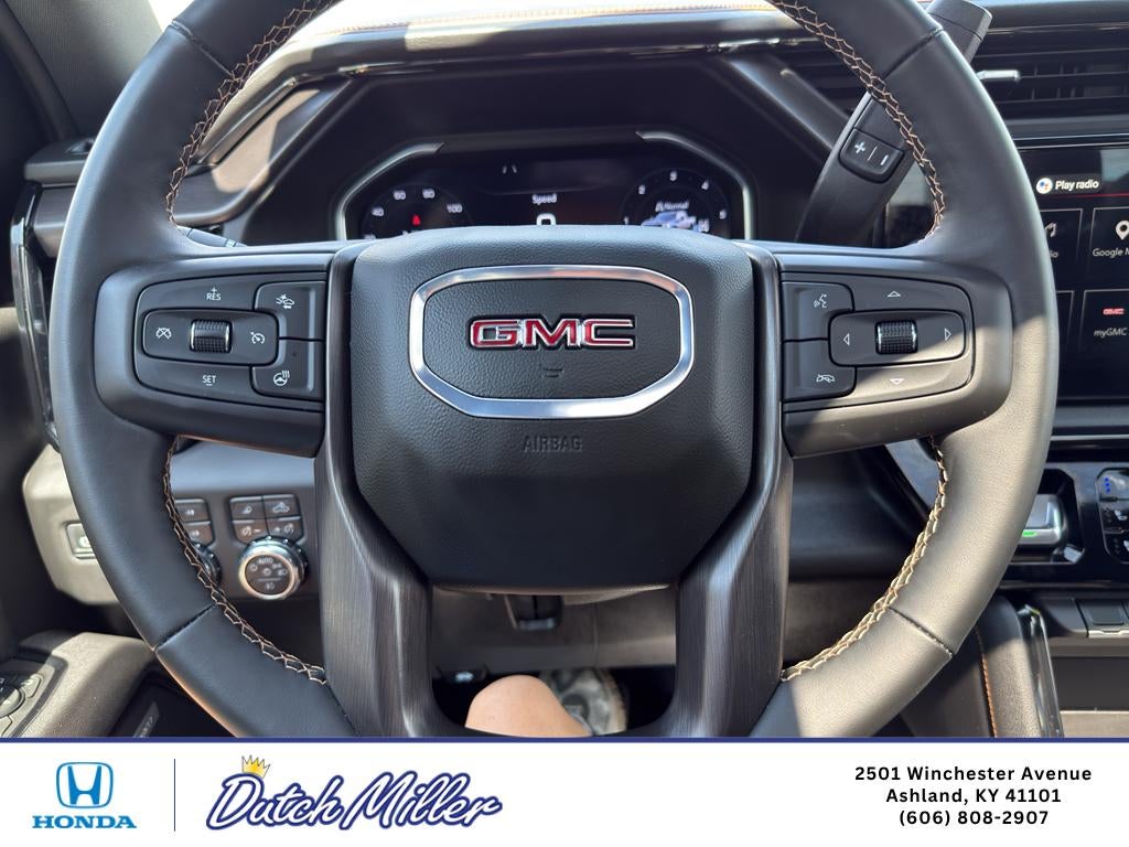 2025 GMC Sierra AT4