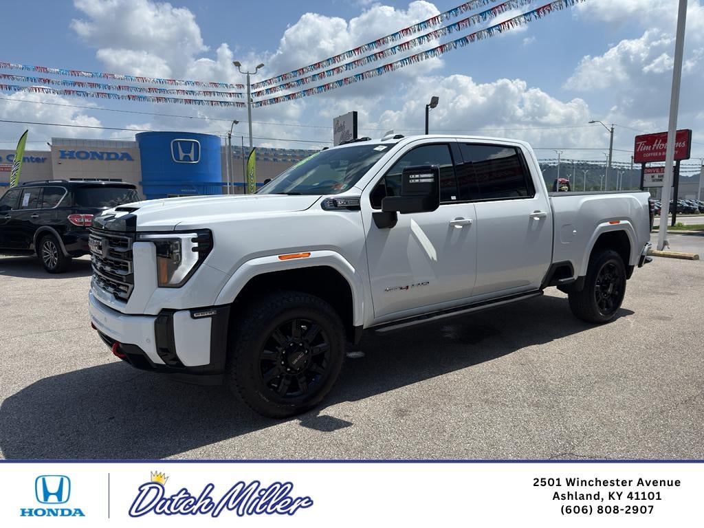 2025 GMC Sierra AT4