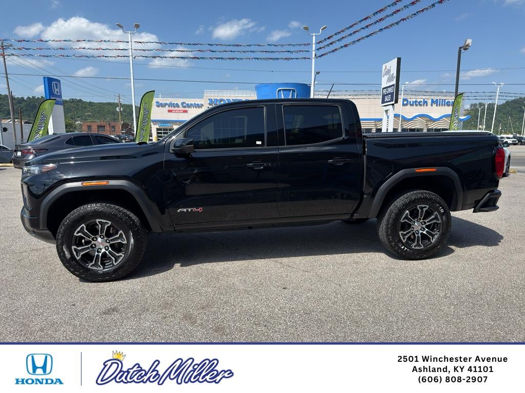 2024 GMC Canyon 4WD AT4