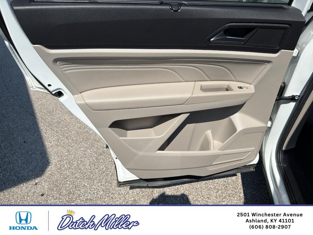 2022 Volkswagen Atlas 3.6L V6 SE w/Technology