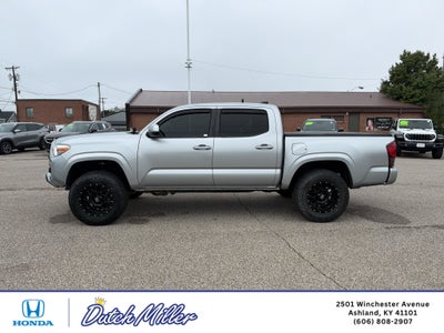 2022 Toyota Tacoma SR