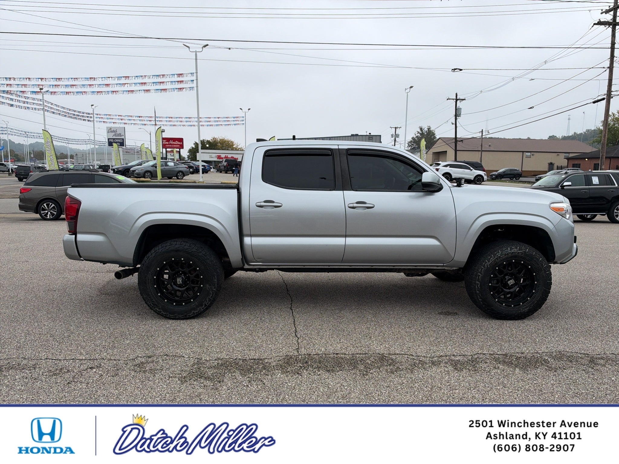 2022 Toyota Tacoma SR