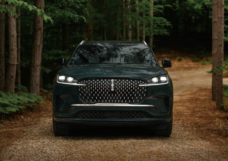 The front grille of a 2027 Lincoln Aviator® Black Label™ SUV is shown. | Dutch Miller Lincoln of Ashland in Ashland KY